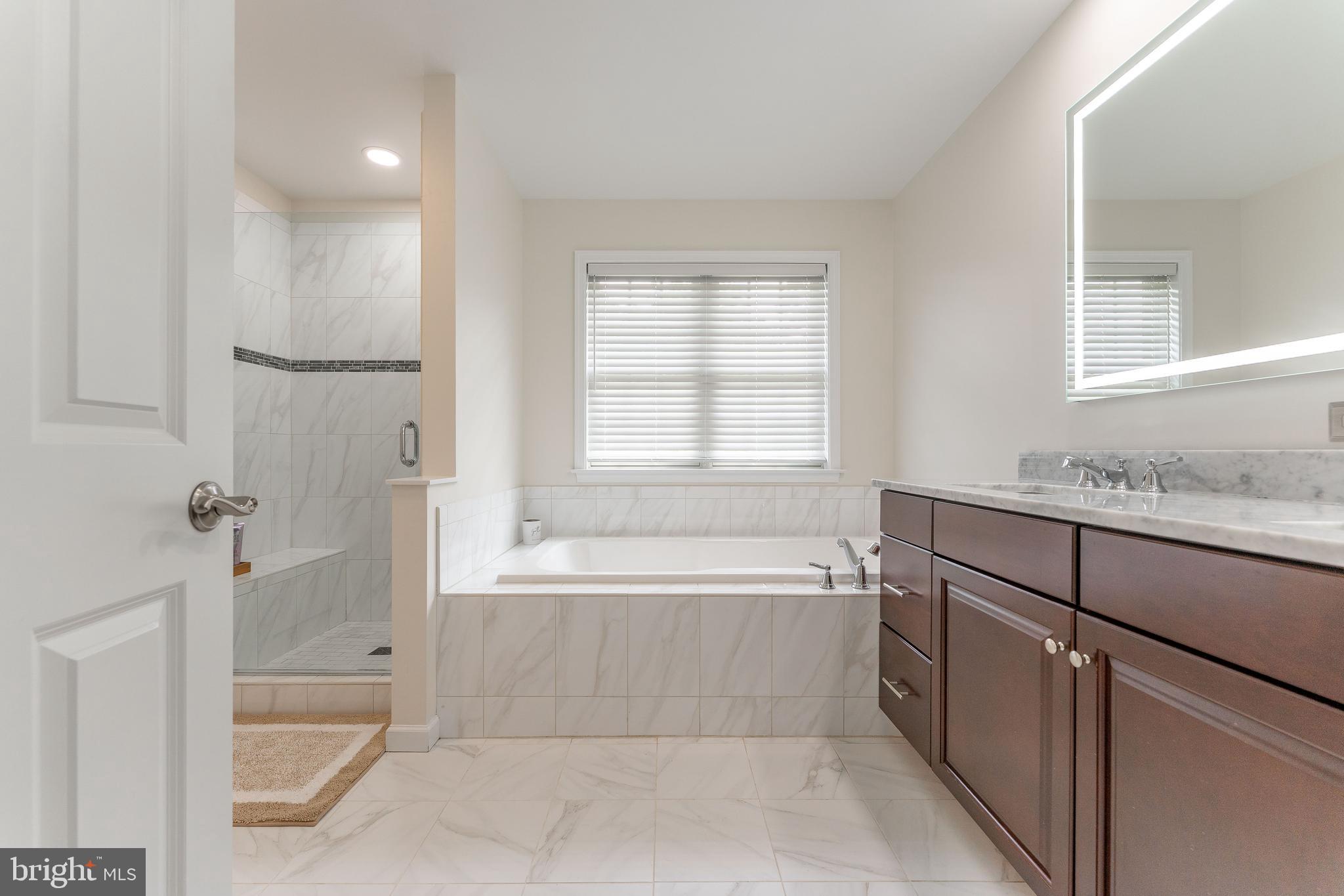 975 South Waterloo Road Devon, PA 19333 - Photo 39 of 70 Primary Bathroom