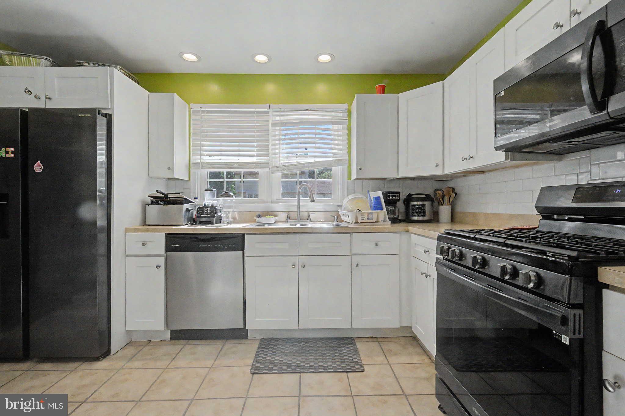 15 Winfield Road Sicklerville, NJ 08081 - Photo 15 of 17
