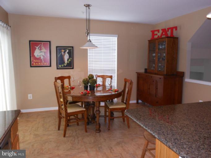 736 Howards Loop, Unit 43 Annapolis, MD 21401 - Photo 6 of 30 Eat in Breakfast area.