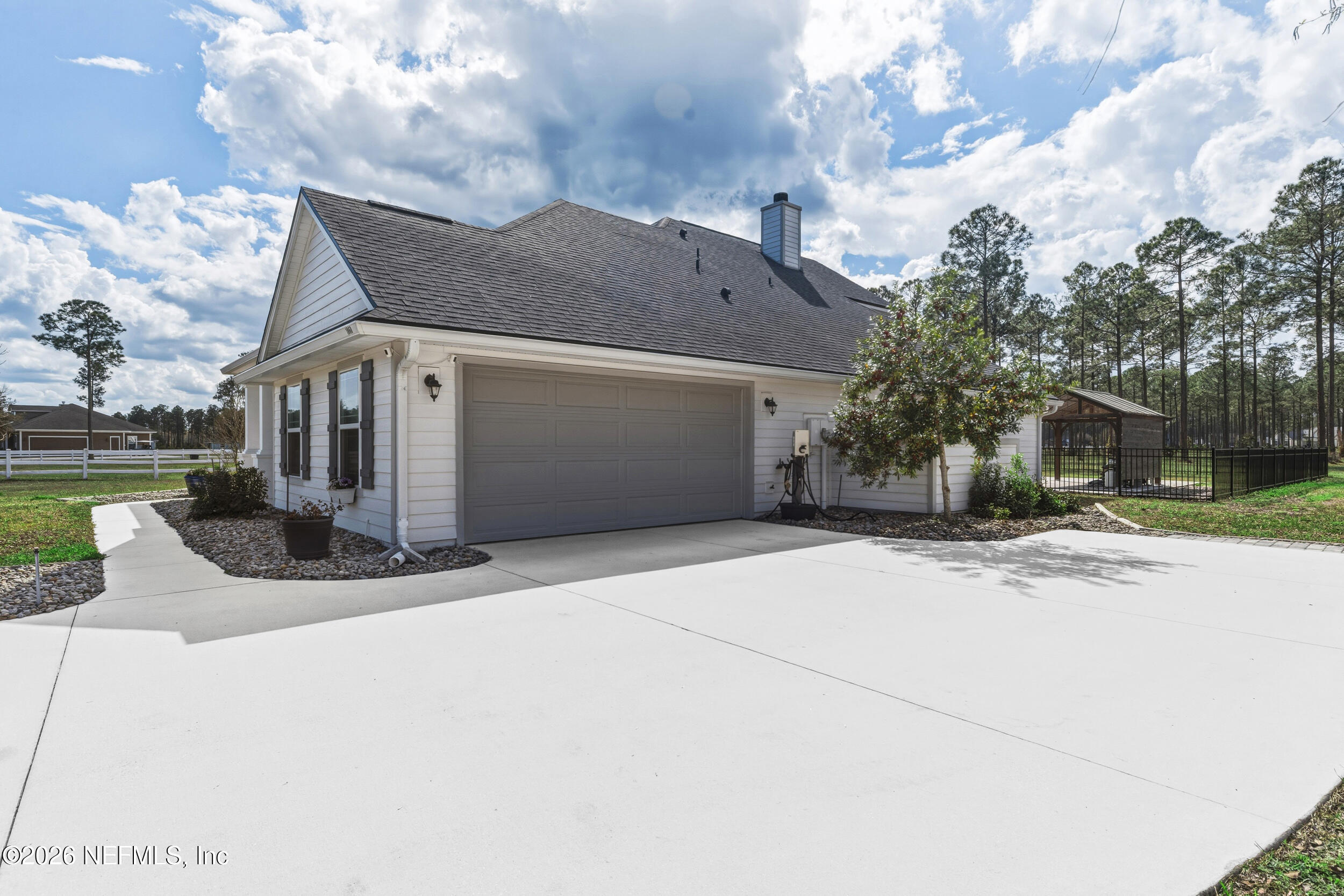 11060 Whisper Ridge Court Jacksonville, FL 32219 - Photo 3 of 77 05