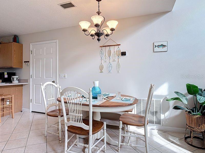 14 Cedarview Court Palm Coast, FL 32137 - Photo 10 of 37