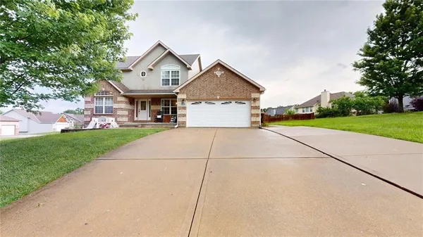 $450,000 | 1404 Nottingham Drive, Warrensburg, MO 64093