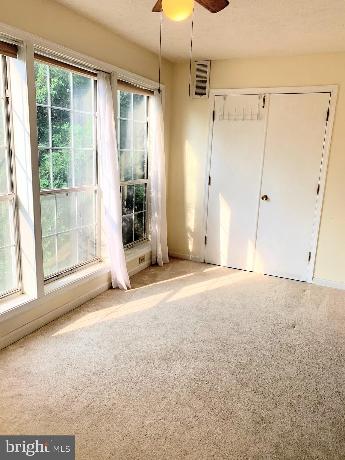 10015 Oakton Terrace Road, Unit 10015 Oakton, VA 22124 - Photo 11 of 26