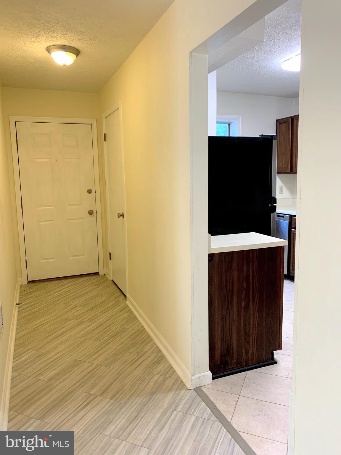 10015 Oakton Terrace Road, Unit 10015 Oakton, VA 22124 - Photo 3 of 26