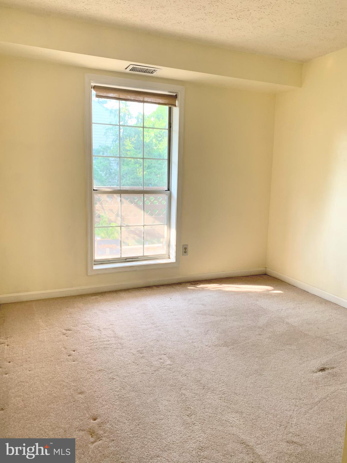 10015 Oakton Terrace Road, Unit 10015 Oakton, VA 22124 - Photo 22 of 26