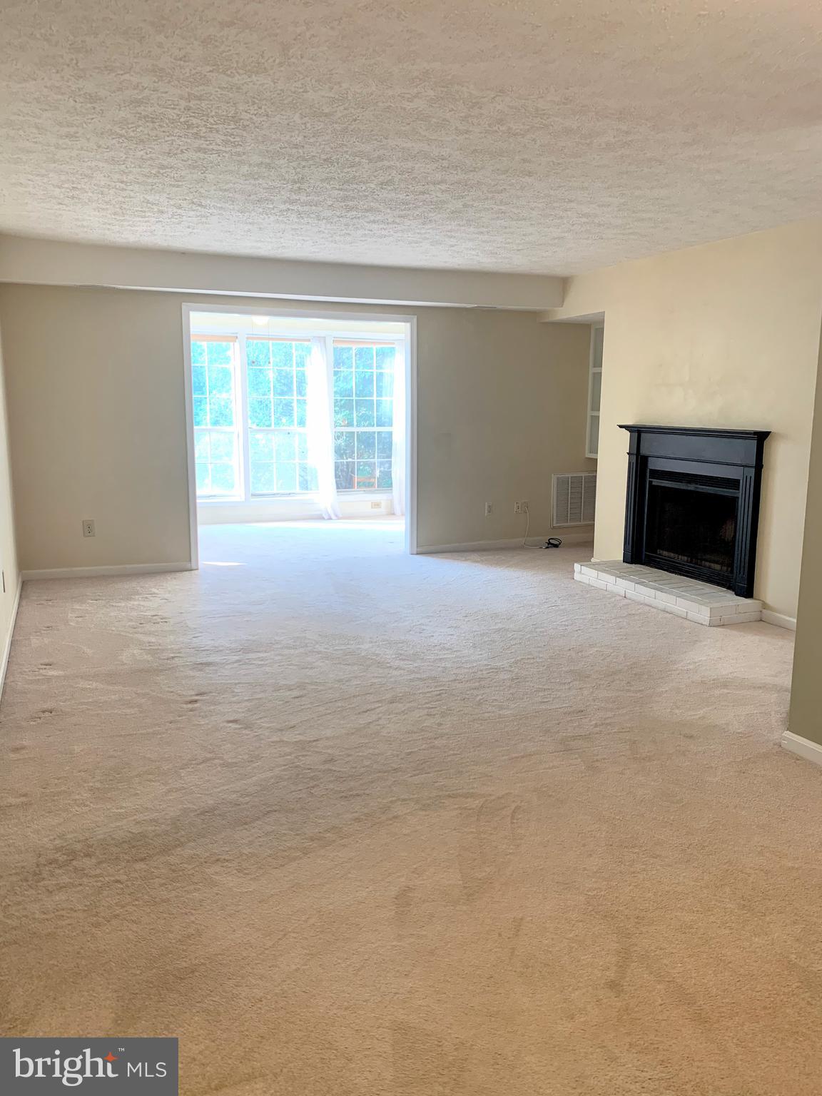 10015 Oakton Terrace Road, Unit 10015 Oakton, VA 22124 - Photo 9 of 26