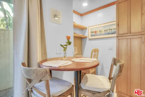 $3,200 | 120 Fleet Street, Unit C, Marina del Rey, CA 90292