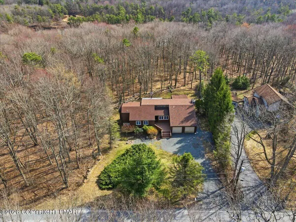 $499,999 | 181 Williams Lane, Scotrun, PA 18355