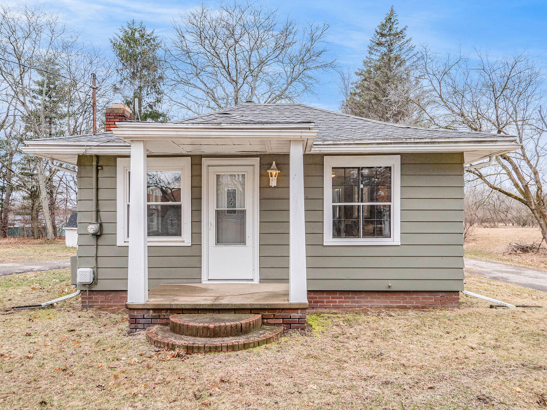 1594 Falahee Road Jackson, MI 49203 - Photo 3 of 35 3