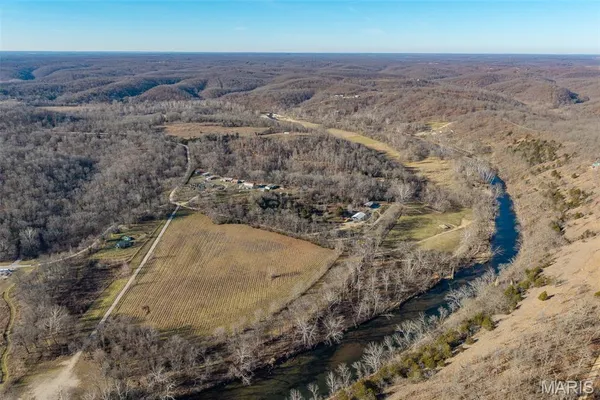 $1,200,000 | 30633 Marigold Drive, Lebanon, MO 65536