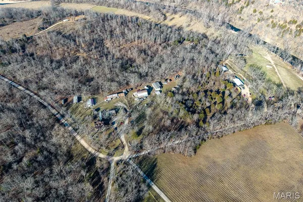 $1,200,000 | 30633 Marigold Drive, Lebanon, MO 65536