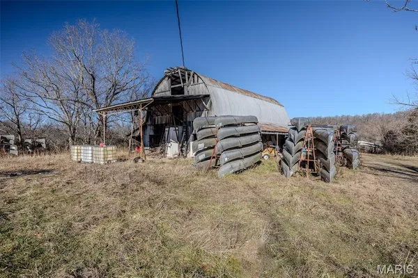 $1,200,000 | 30633 Marigold Drive, Lebanon, MO 65536