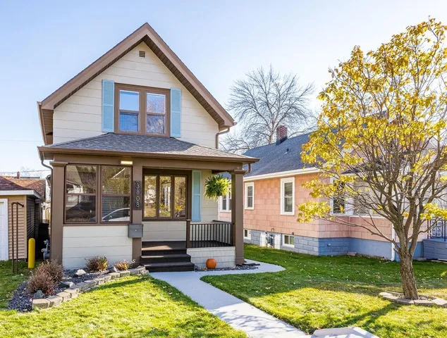 $255,000 | 3808 West 5th Street, Duluth, MN 55807