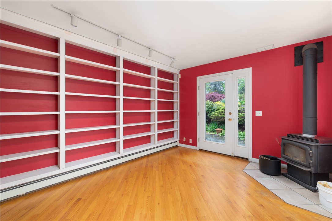 7 Spring Cove Road Narragansett, RI 02882 - Photo 14 of 33