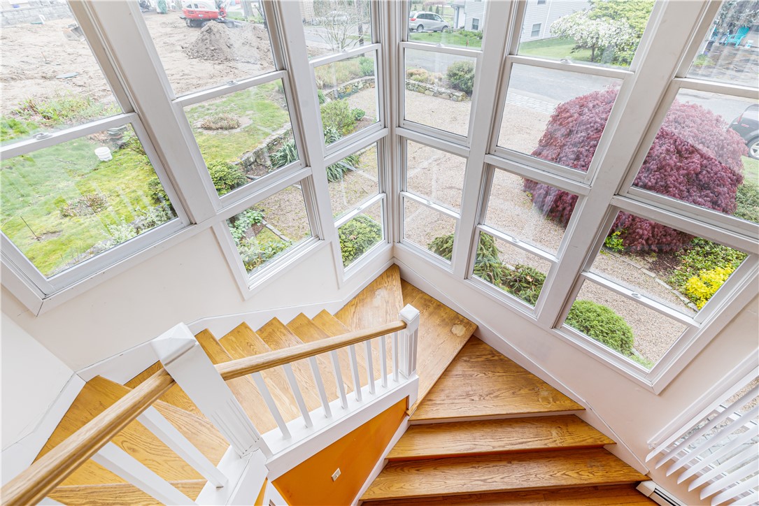 7 Spring Cove Road Narragansett, RI 02882 - Photo 20 of 33