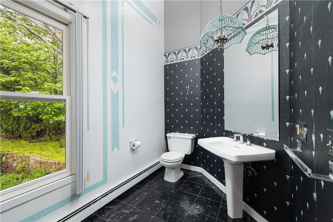 7 Spring Cove Road Narragansett, RI 02882 - Photo 30 of 33