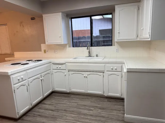 $365,000 | 256 West Durian Avenue, Coalinga, CA 93210