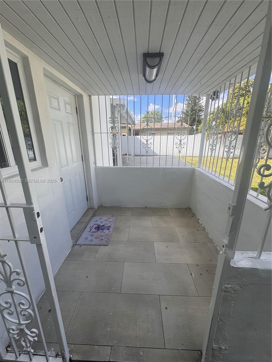 8935 Southwest 38th Street Miami, FL 33165 - Photo 13 of 14