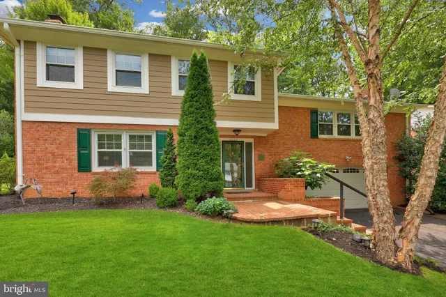 $1,250,000 | 9322 Glenbrook Road, Fairfax, VA 22031