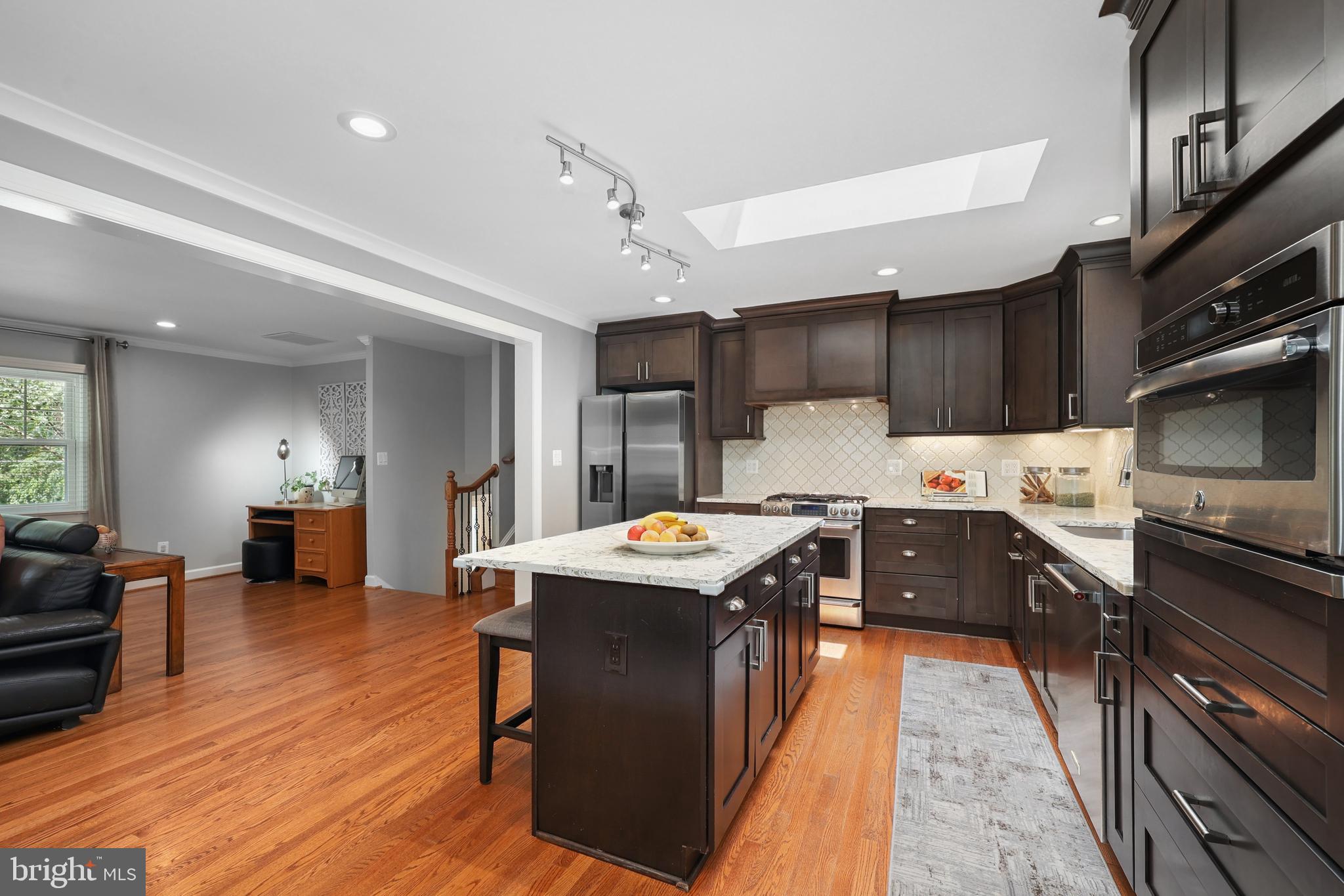 9322 Glenbrook Road Fairfax, VA 22031 - Photo 19 of 39