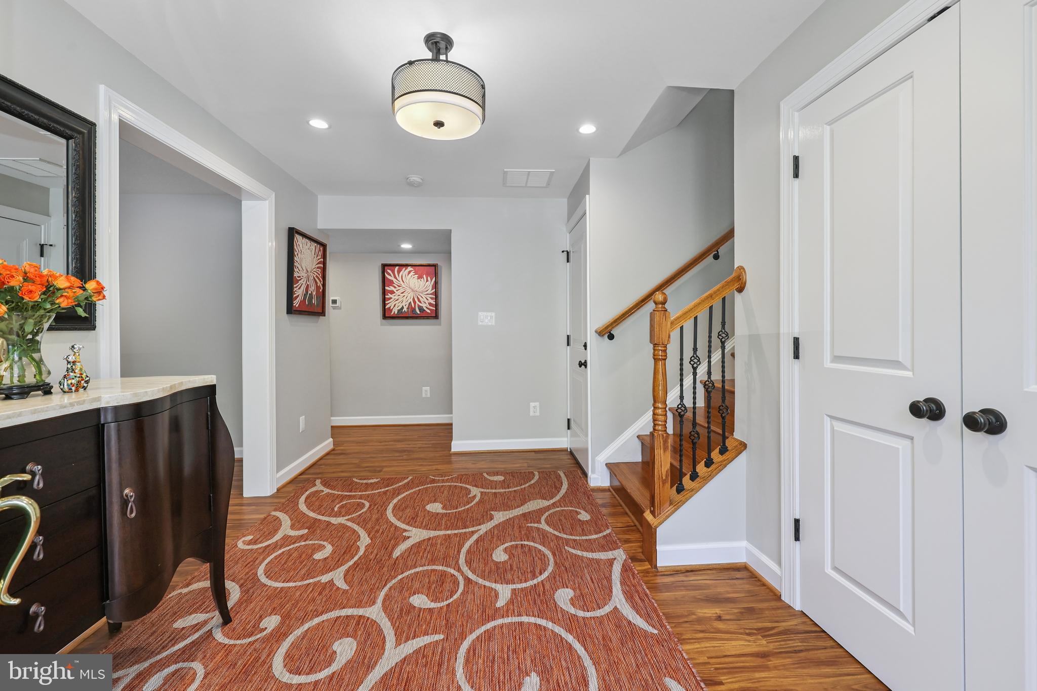 9322 Glenbrook Road Fairfax, VA 22031 - Photo 3 of 39 Entry foyer