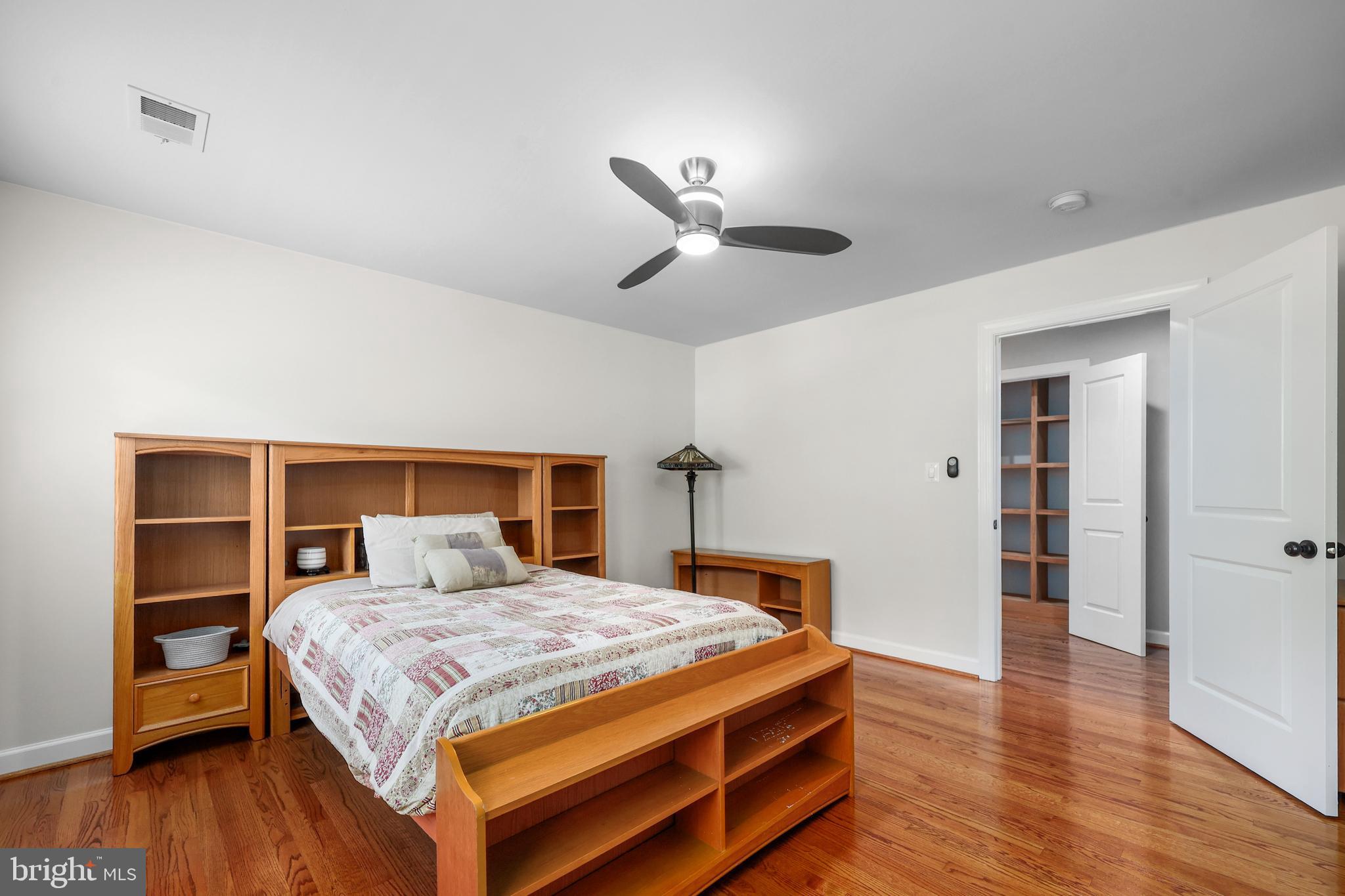 9322 Glenbrook Road Fairfax, VA 22031 - Photo 31 of 39 Upper level BR 2