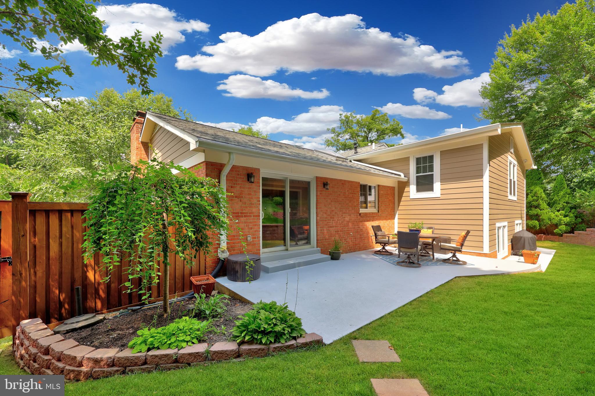 9322 Glenbrook Road Fairfax, VA 22031 - Photo 34 of 39 Landscaped rear patio