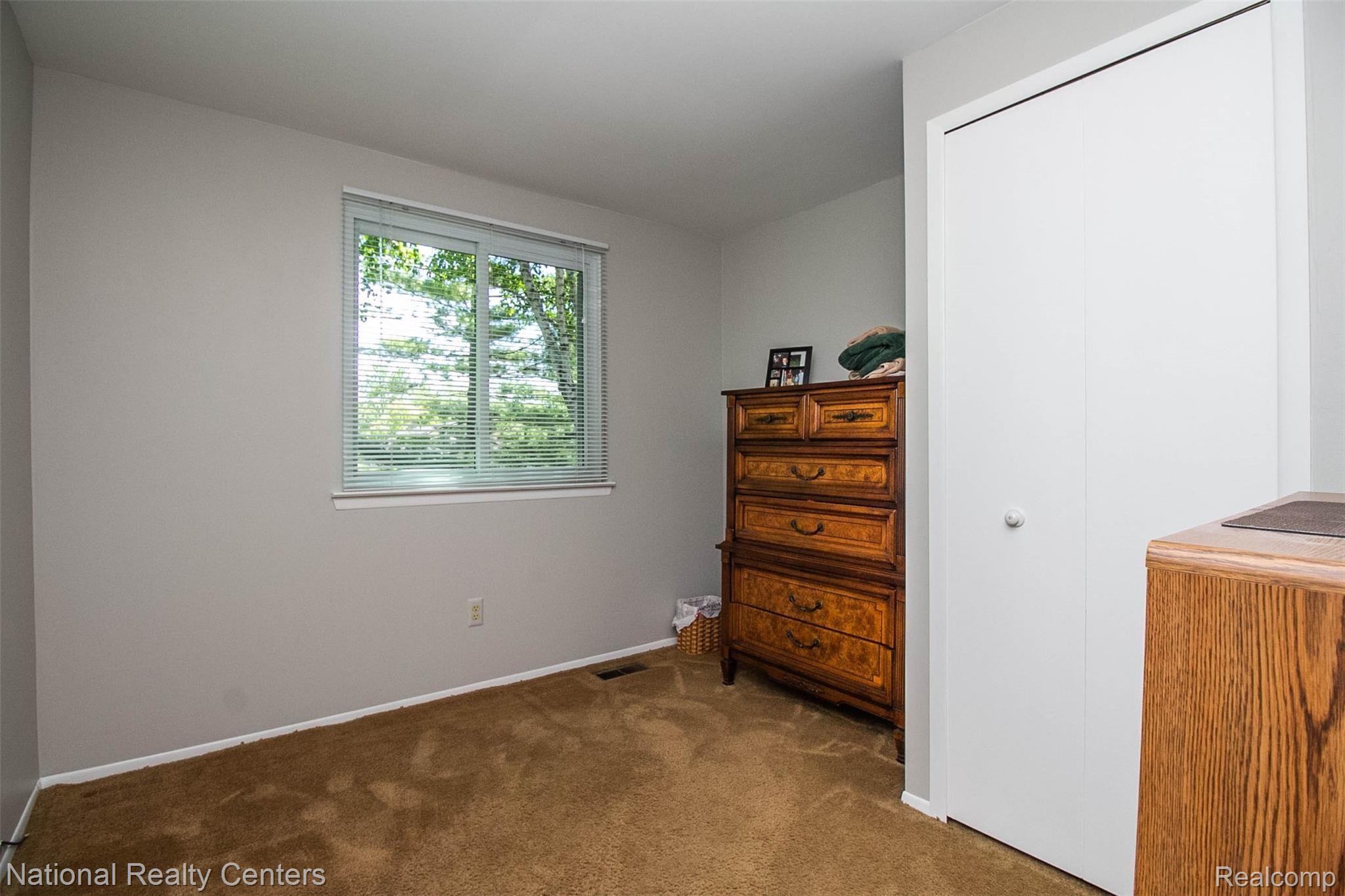 4171 England Beach Road White Lake, MI 48383 - Photo 26 of 41 21.jpg