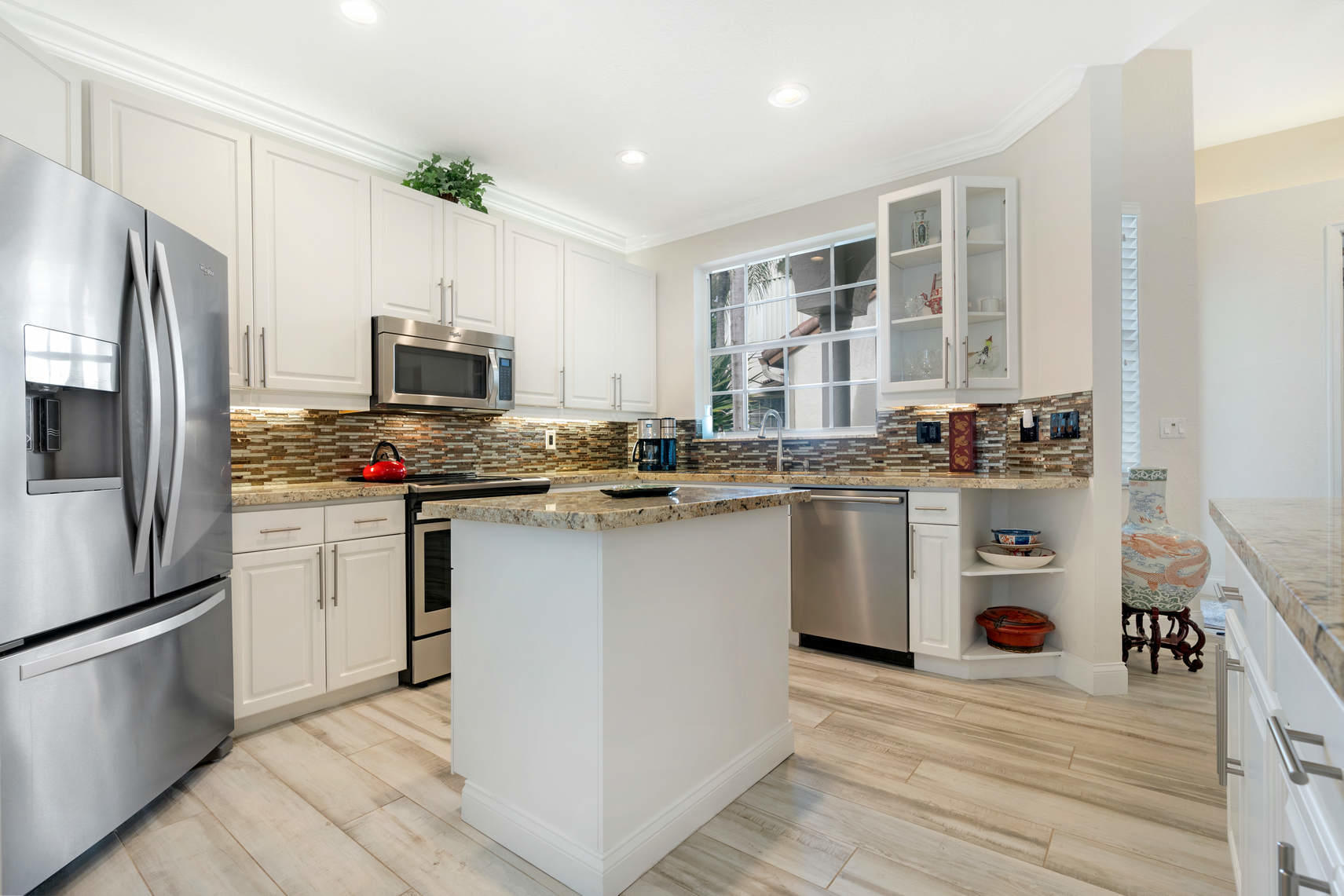 23443 Water Circle Boca Raton, FL 33486 - Photo 2 of 20 Custom Kitchen