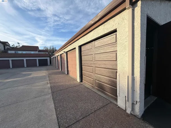 $480,000 | 21103 Gary Drive, Unit 318A, Hayward, CA 94546