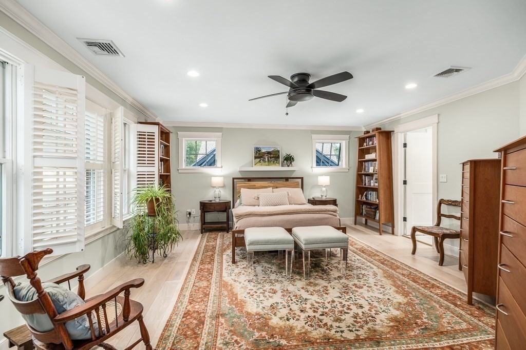 582 R Hale Street, Unit 1 Beverly, MA 01915 - Photo 11 of 31 Gallery Image 11