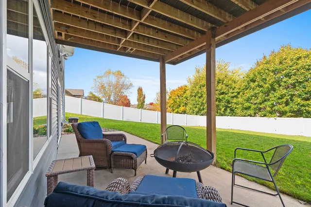 $649,900 | 3442 Leeds Castle Drive, Green Bay, WI 54313