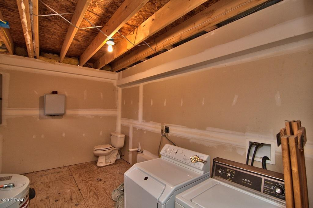 1045 Bear Trail Road Lake Ariel, PA 18436 - Photo 38 of 72