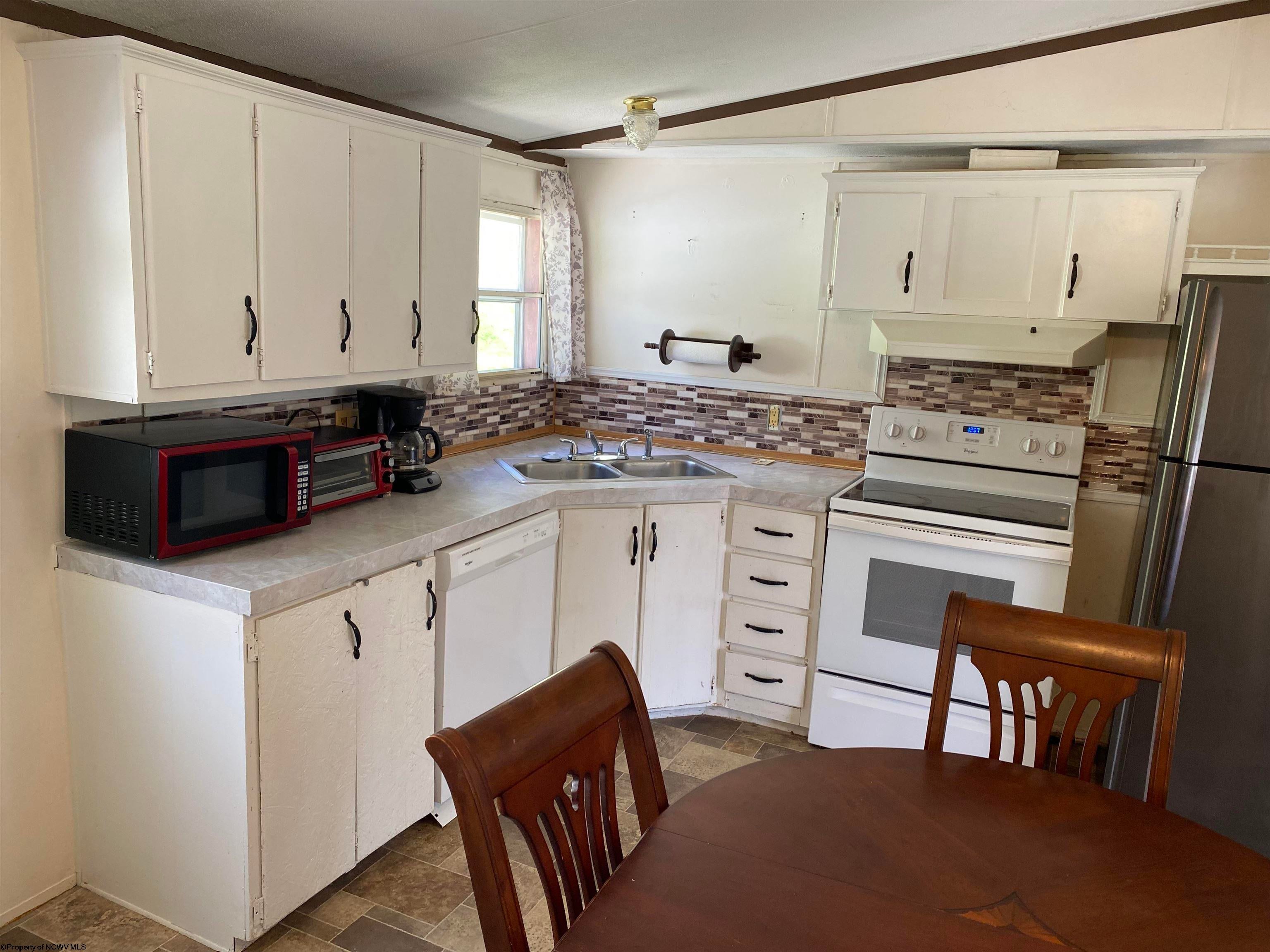 3555 Hall Road Buckhannon, WV 26201 - Photo 9 of 44 Gallery Image 9