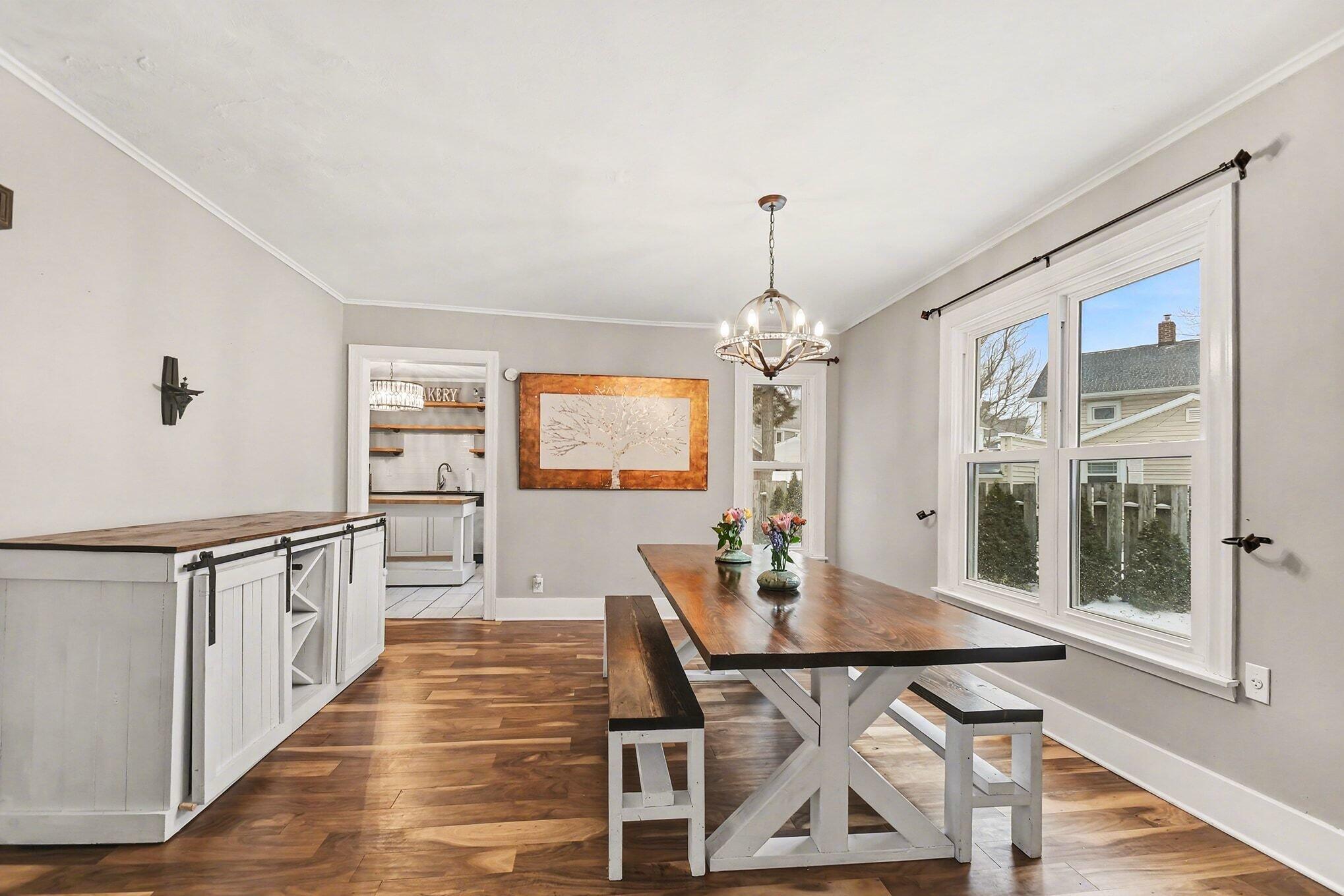 1457 Main Street St. Joseph, MI 49085 - Photo 4 of 19 004_file_2069