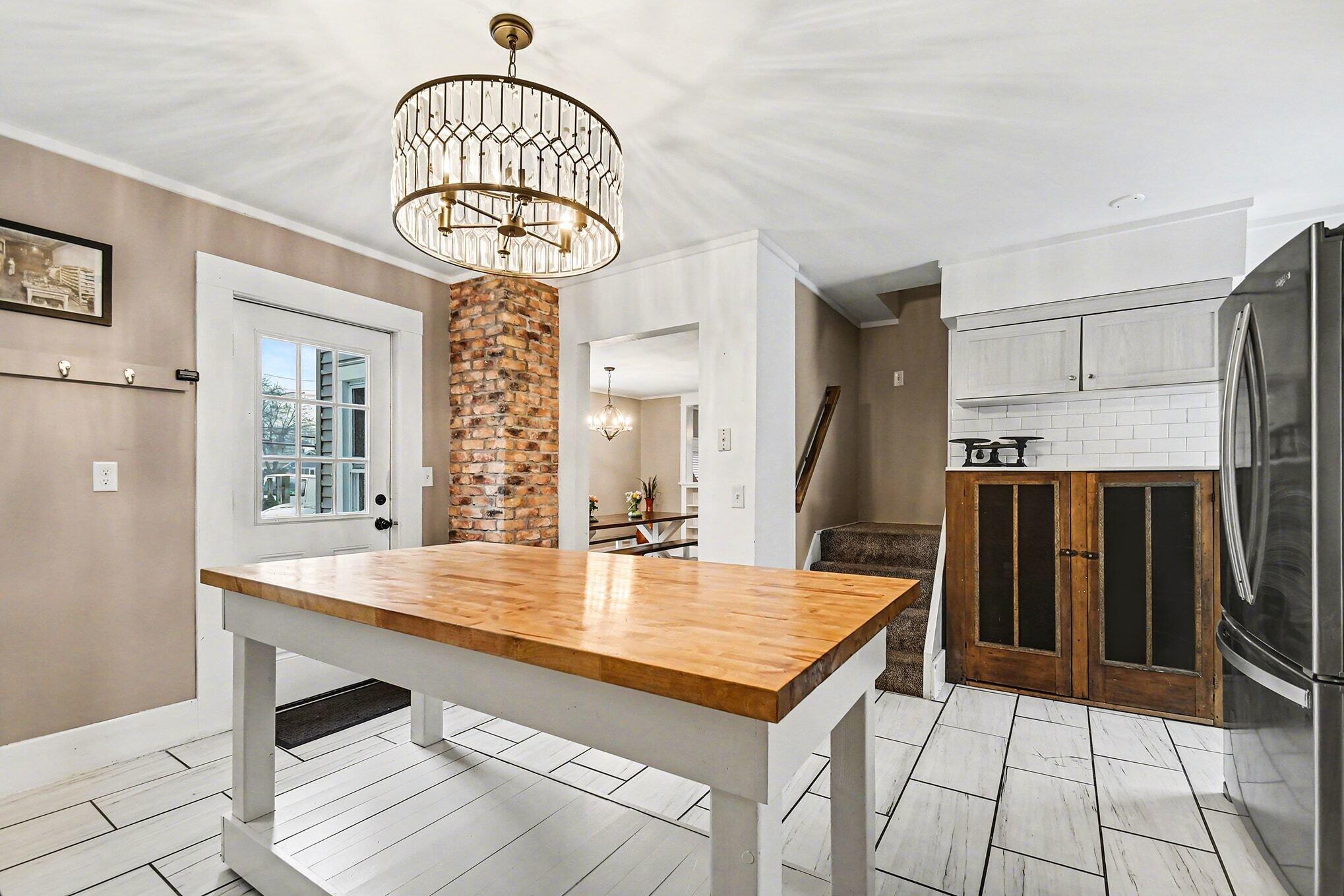 1457 Main Street St. Joseph, MI 49085 - Photo 6 of 19 006_file_7893