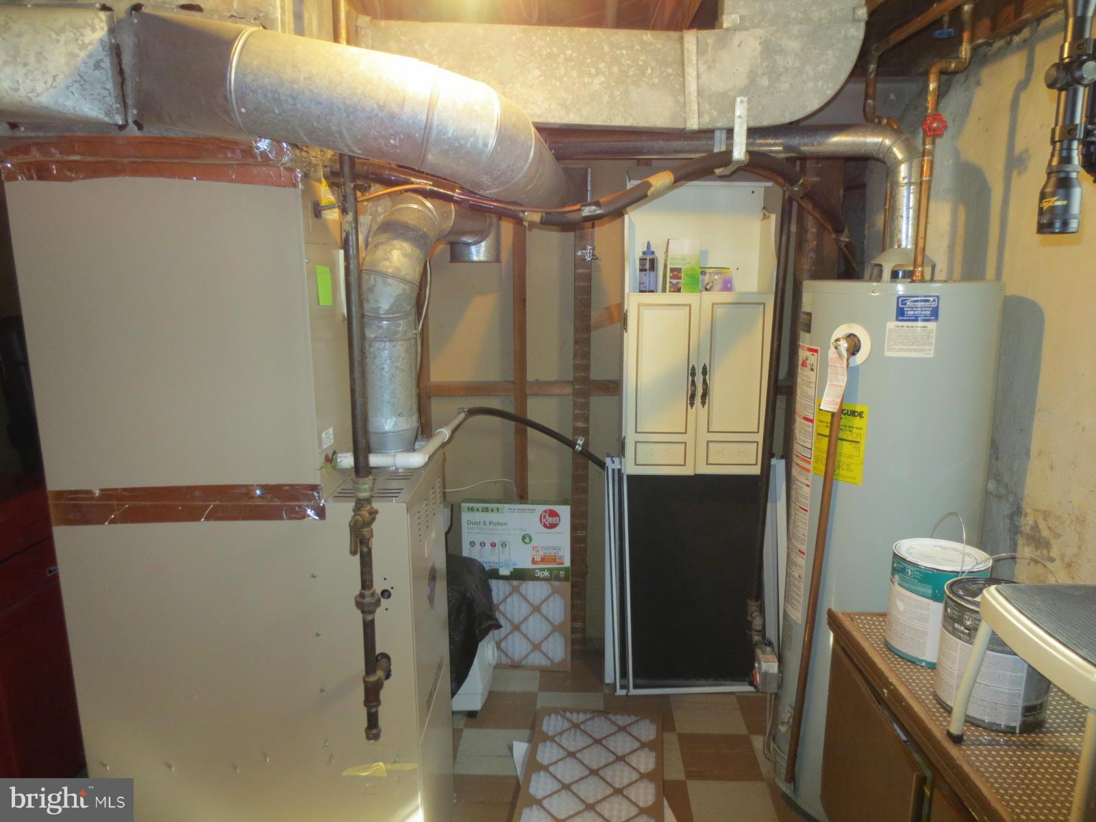2203 Chapman Road Hyattsville, MD 20783 - Photo 23 of 30 Utility room