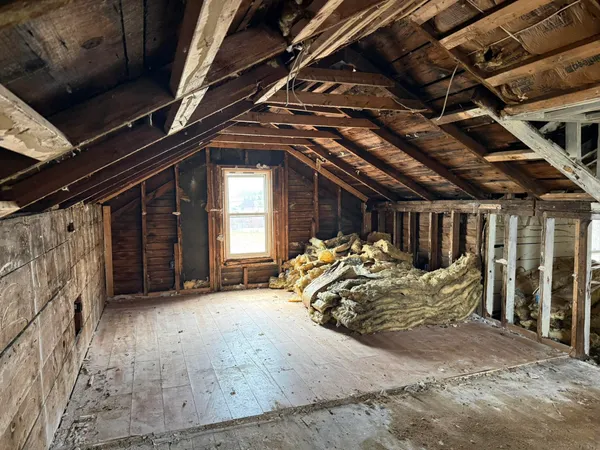 $29,900 | 115 East 4th Street, Evart, MI 49631