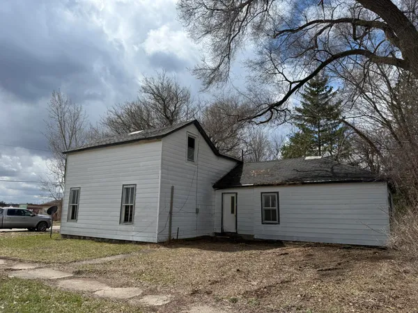 $29,900 | 115 East 4th Street, Evart, MI 49631