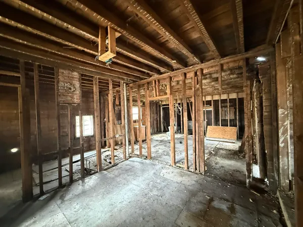 $29,900 | 115 East 4th Street, Evart, MI 49631