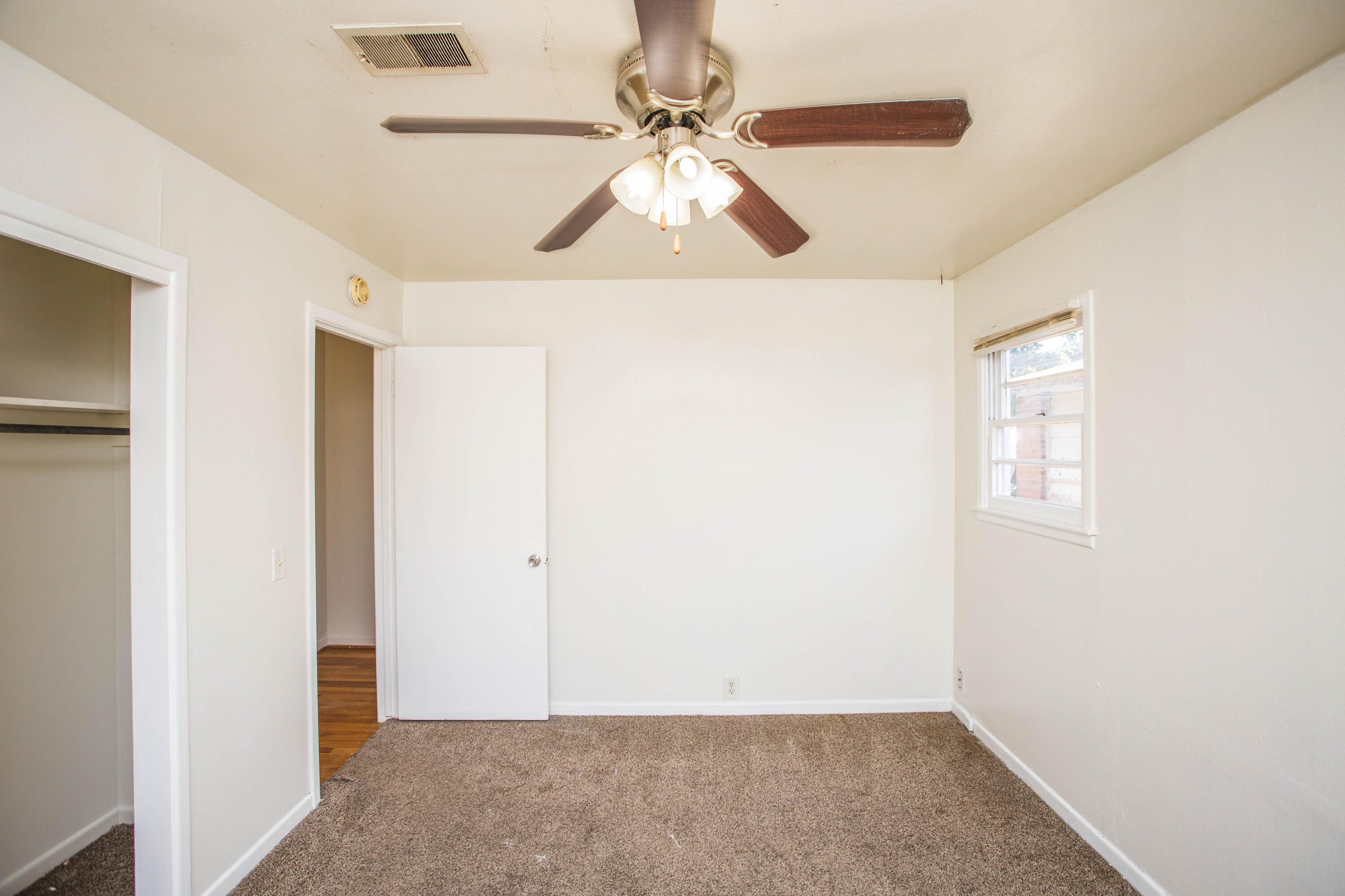 4503 47th Street Lubbock, TX 79414 - Photo 29 of 32 5V2A6416