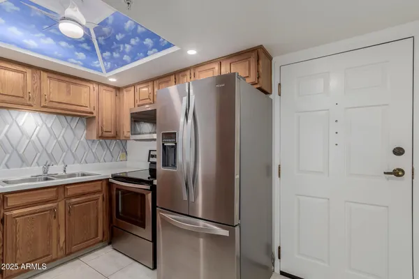 $70,000 | 10330 West Thunderbird Boulevard, Unit C109, Sun City, AZ 85351