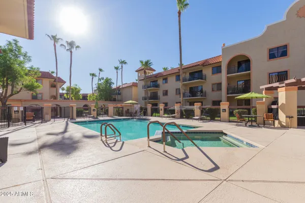 $70,000 | 10330 West Thunderbird Boulevard, Unit C109, Sun City, AZ 85351
