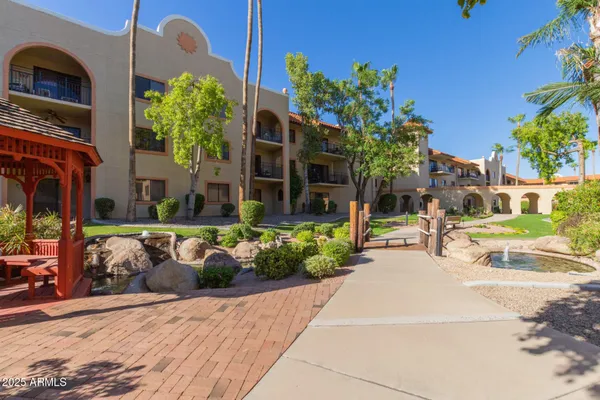 $70,000 | 10330 West Thunderbird Boulevard, Unit C109, Sun City, AZ 85351