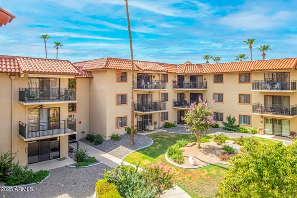 $70,000 | 10330 West Thunderbird Boulevard, Unit C109, Sun City, AZ 85351