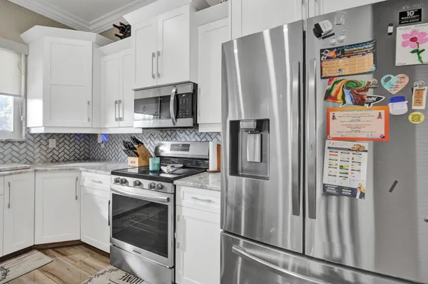 $1,100,000 | 6820 Northwest 73rd Street, Parkland, FL 33067