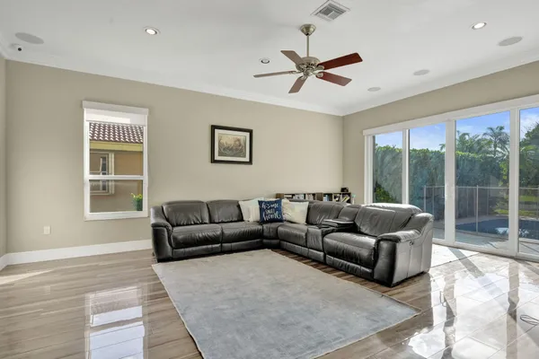 $1,100,000 | 6820 Northwest 73rd Street, Parkland, FL 33067