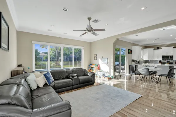 $1,100,000 | 6820 Northwest 73rd Street, Parkland, FL 33067