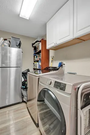 $1,100,000 | 6820 Northwest 73rd Street, Parkland, FL 33067