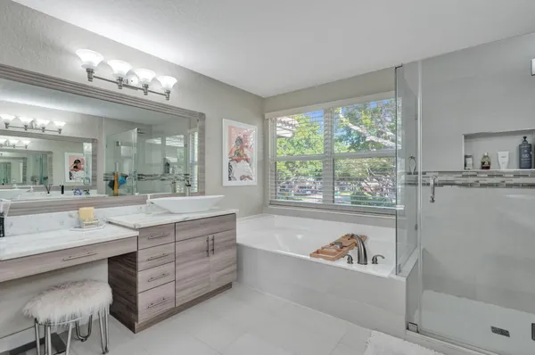 $1,100,000 | 6820 Northwest 73rd Street, Parkland, FL 33067